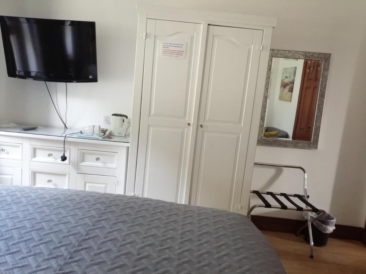 J And J Guest House Ballycastle Luaran gambar